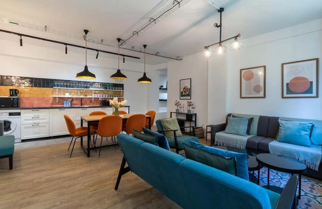 Brand New Flat For 8 People, 3 Bedrooms-1